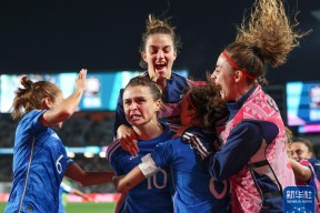 华体会-阿根廷女足冒雨比赛，斗志昂扬获胜的简单介绍