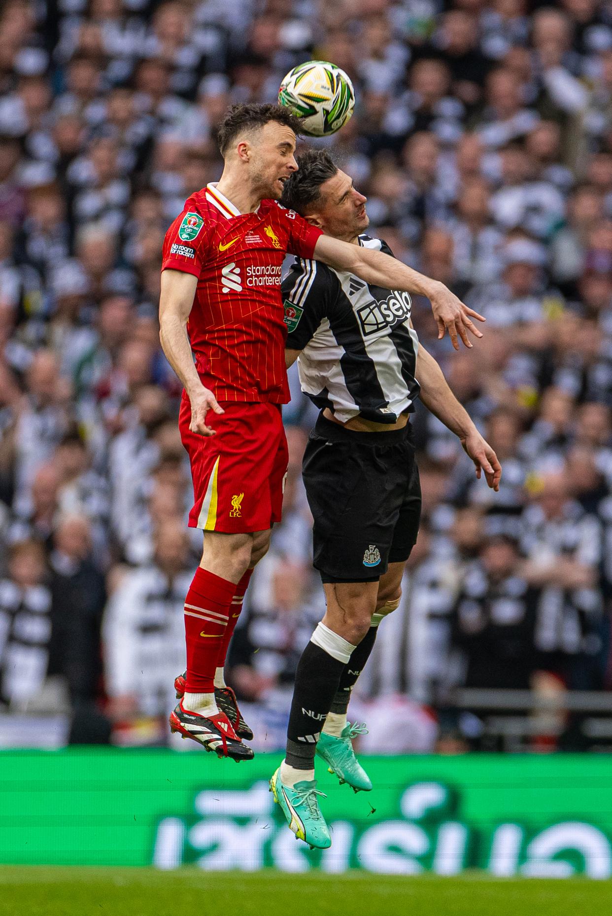 华体会app-英格兰球队在比赛中取得了重要胜利 第2张 华体会app-英格兰球队在比赛中取得了重要胜利 第2张